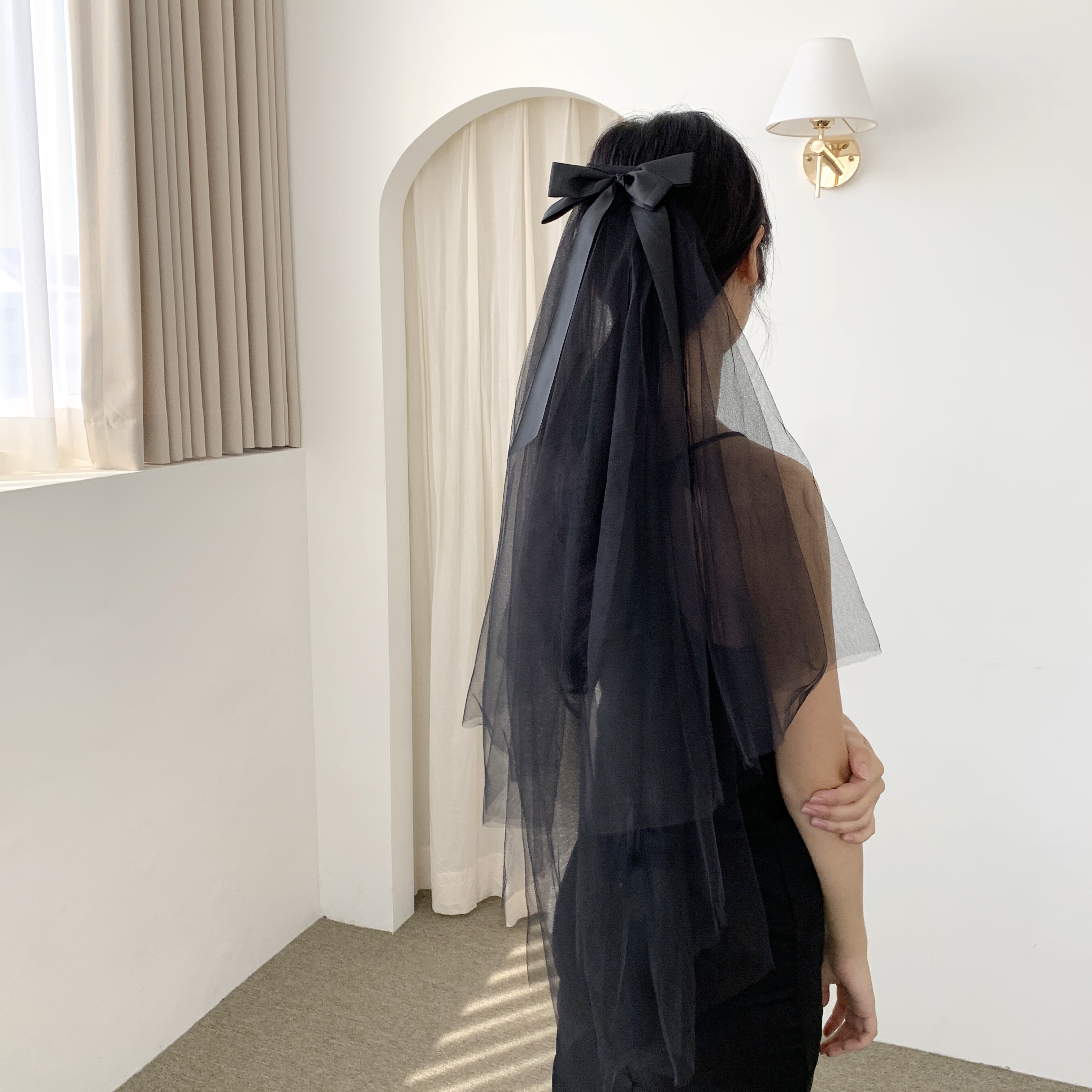 모반디 블랙 리본 베일, 셀프웨딩 브라이덜샤워 스냅촬영 헤어 소품 파티 코스튬 상세 이미지 3