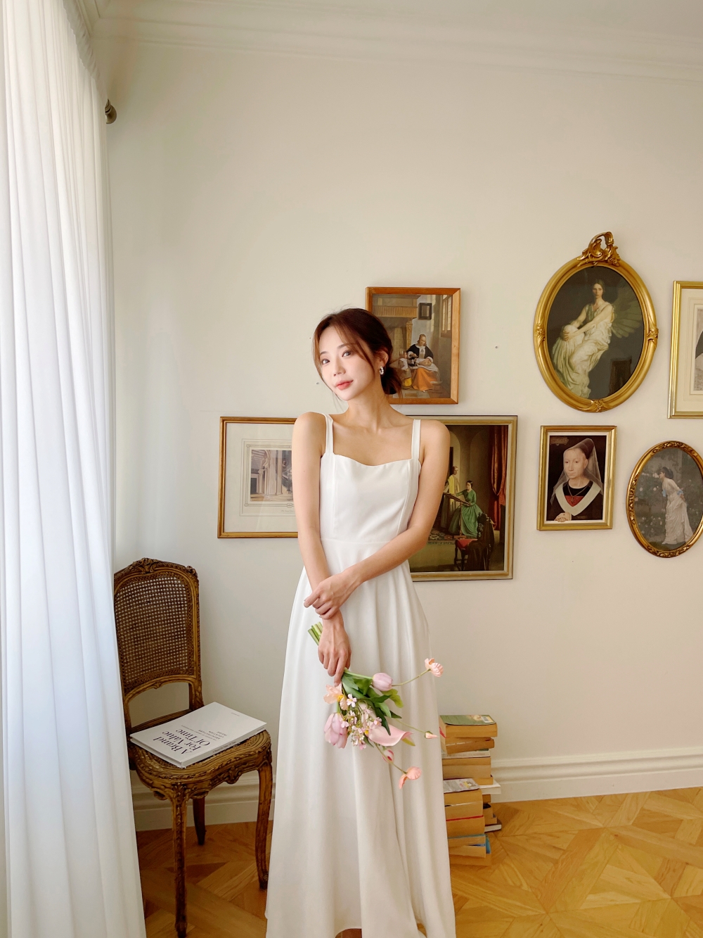 리본 화이트 원피스, 민소매 롱 A라인 플레어 셀프웨딩 드레스 브라이덜샤워 휴양지 촬영 드레스 상세 이미지 9